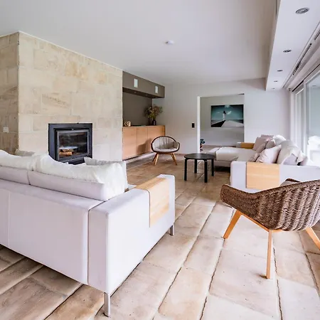 Vakantiehuis Alaise Villa *